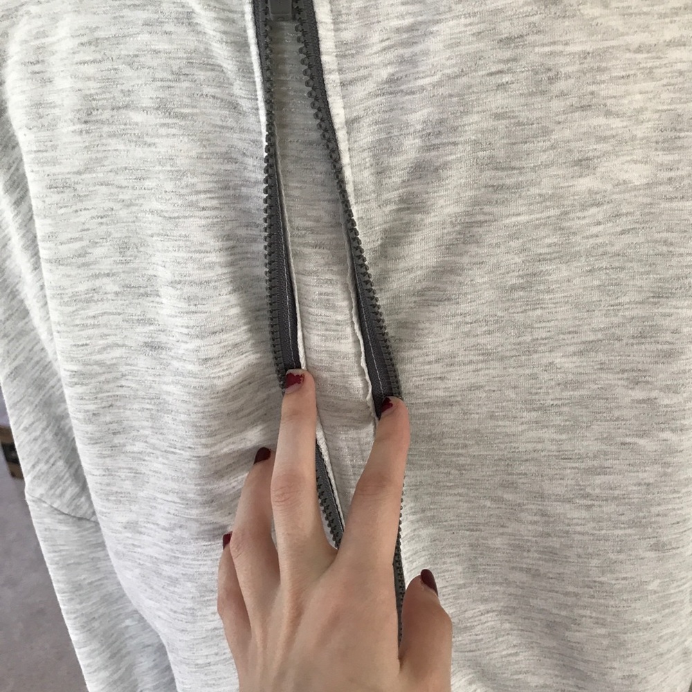 Size M Tek Gear sweatshirt - Picture 5 of 6